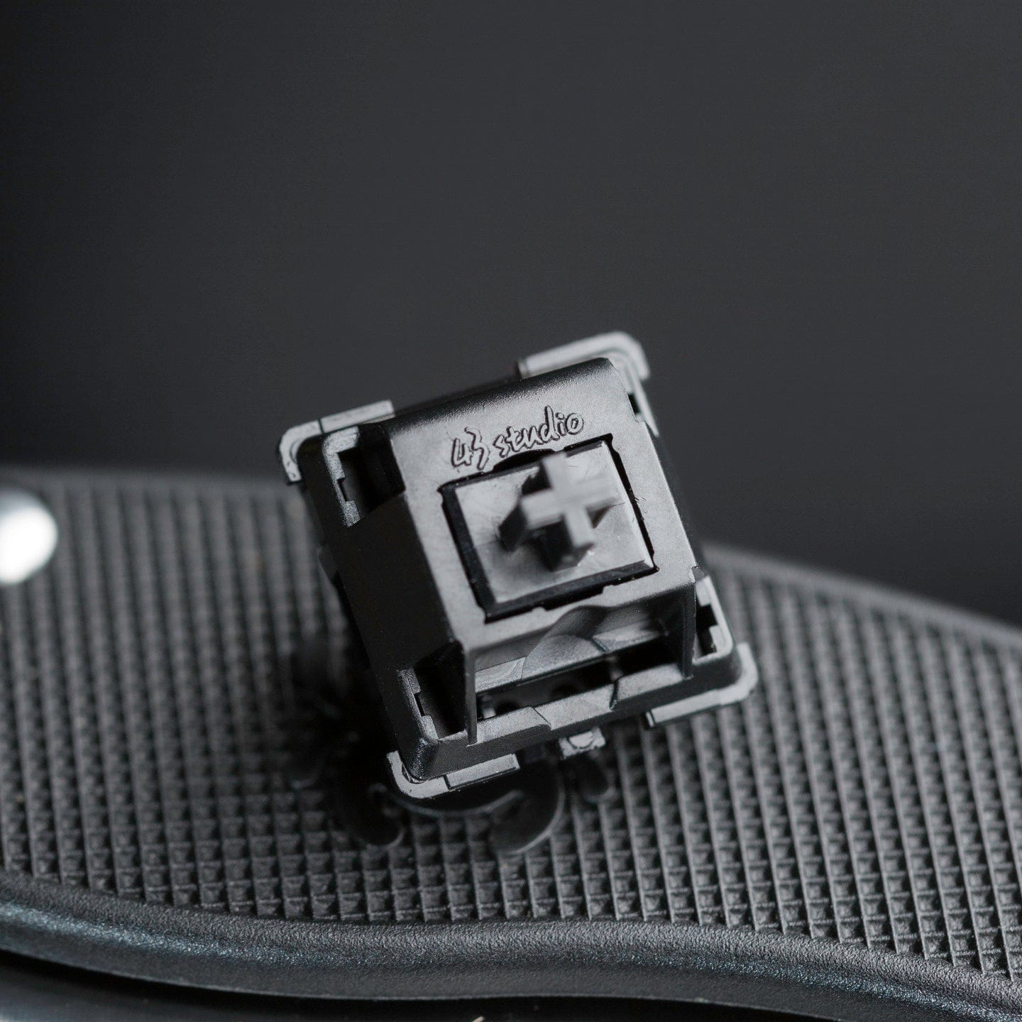 43 Studio Obsidian-L (Long Stem) linear switches